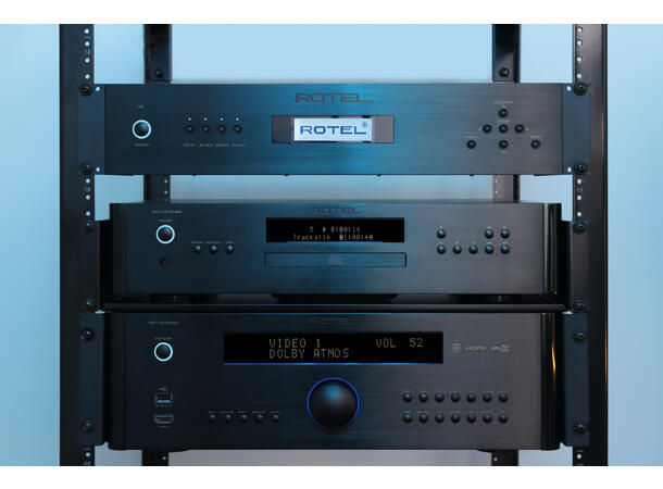 Rotel C8 Multikanalseffektforsterker