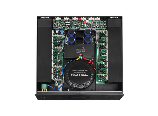Rotel C8+ Multikanalseffektforsterker med DAC