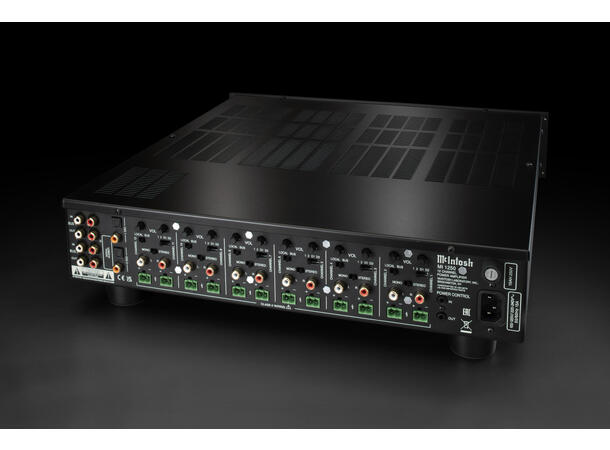 McIntosh MI1250 12 kanals effektforsterker