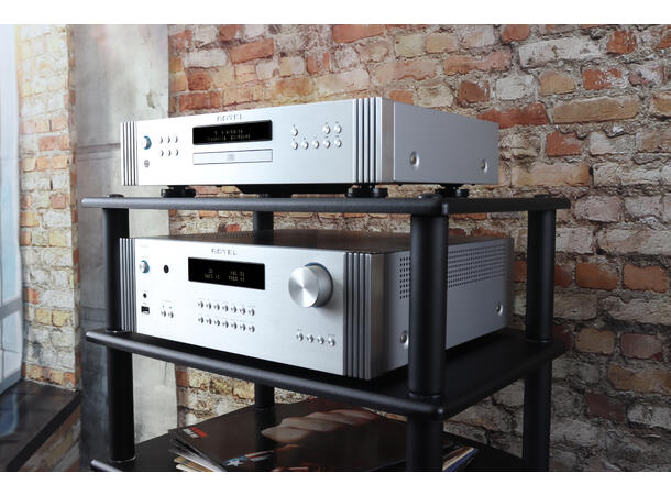 Rotel RA-6000 forsterker - sort Integrert referanseforsterker