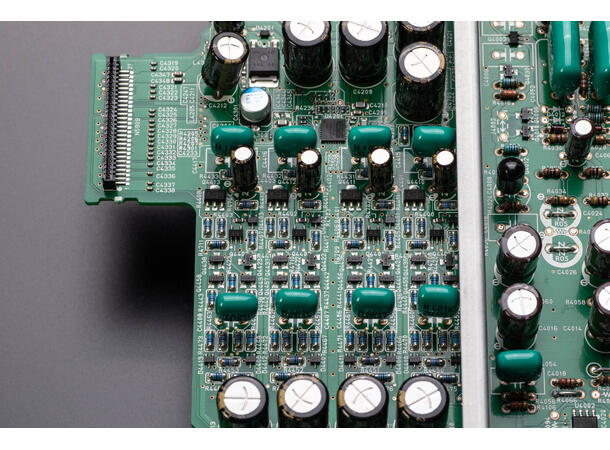 Marantz Model 40n - Sort Integrert forsterker med innebygget HEOS 