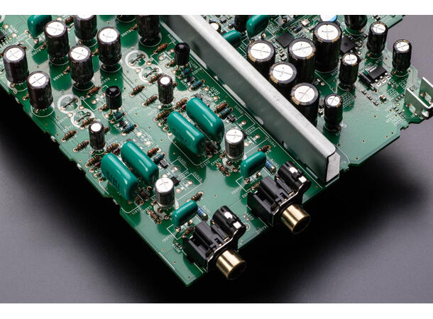 Marantz Model 40n - Sort Integrert forsterker med innebygget HEOS 