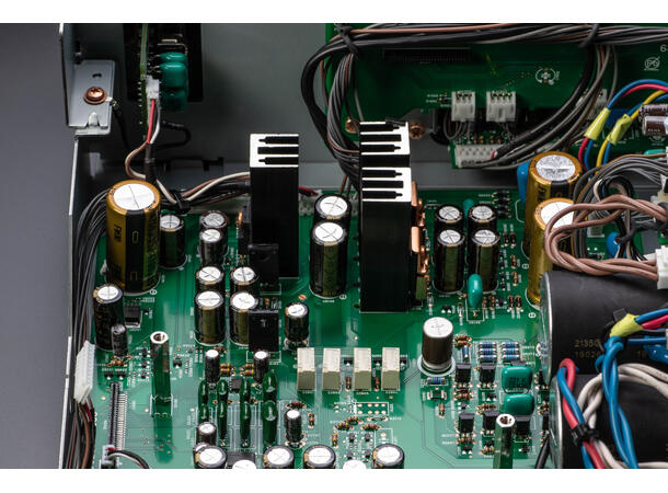 Marantz Model 40n - Sort Integrert forsterker med innebygget HEOS 