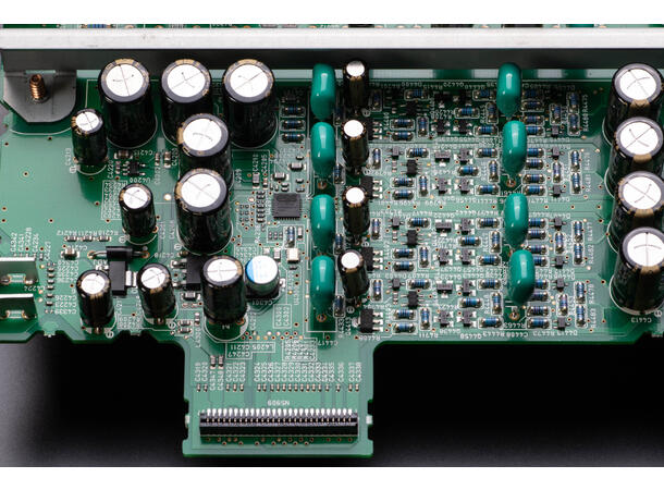 Marantz Model 40n - Sort Integrertforsterker med innebygget HEOS