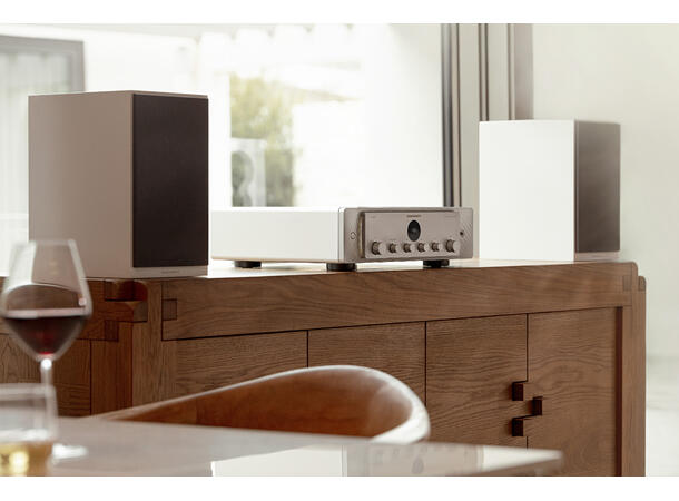 Marantz Model 40n - Sølvgull Integrert forsterker med innebygget HEOS 