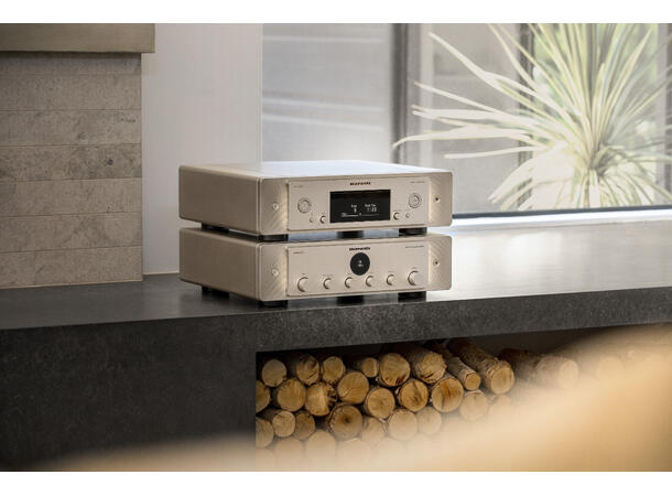 Marantz Model 40n - Sølvgull Integrert forsterker med innebygget HEOS 