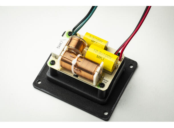 Pro-Ject Speaker Box 5 E - høyglans rød Kompakthøyttaler - par 