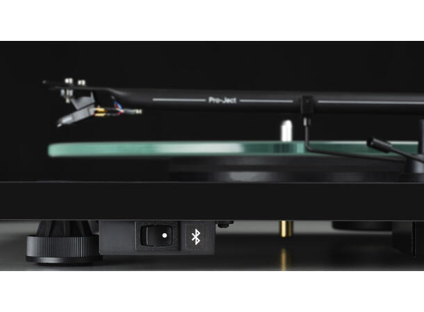 Pro-Ject T1 EVO BT - piano sort Platespiller med Bluetooth - OM10 pickup 
