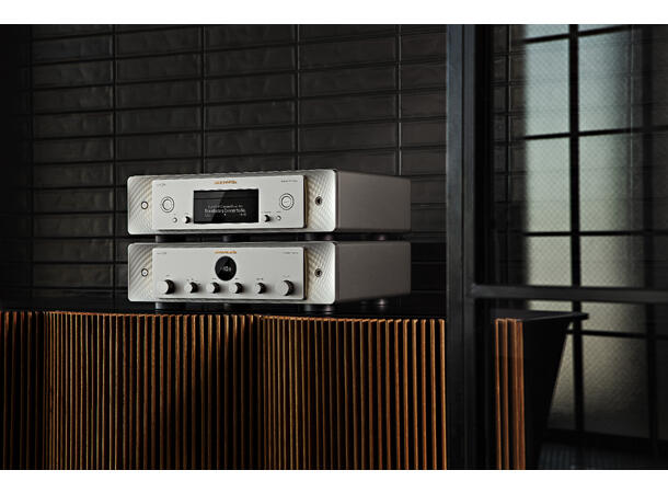 Marantz Model 30 - Sølv Integrertforsterker
