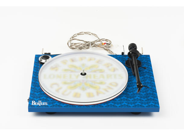 Pro-Ject Essential lll - Beatles Art collection platespiller- Sgt Pepper 