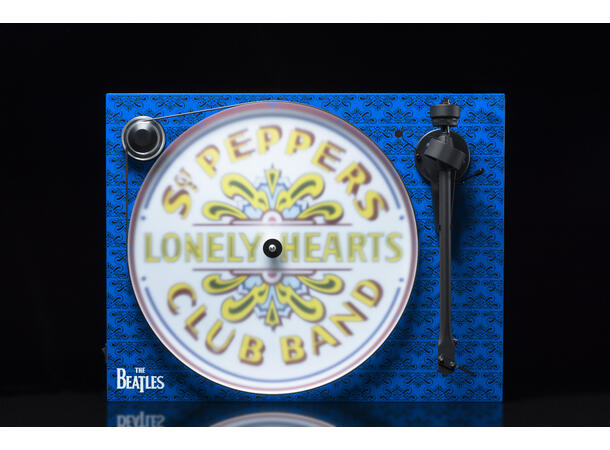 Pro-Ject Essential lll -  Sgt. Pep DEMO Art collection platespiller med OM10