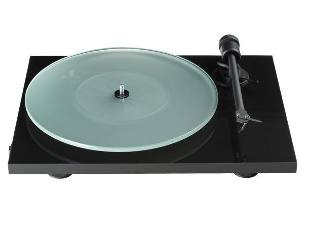 Pro-Ject T1 EVO - piano sort Platespiller med Ortofon OM10 pickup 