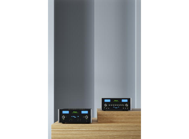 McIntosh C2800 forforsterker