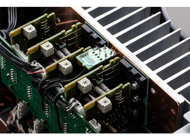 Marantz CINEMA30 - Sort Referanse hjemmekino-receiver
