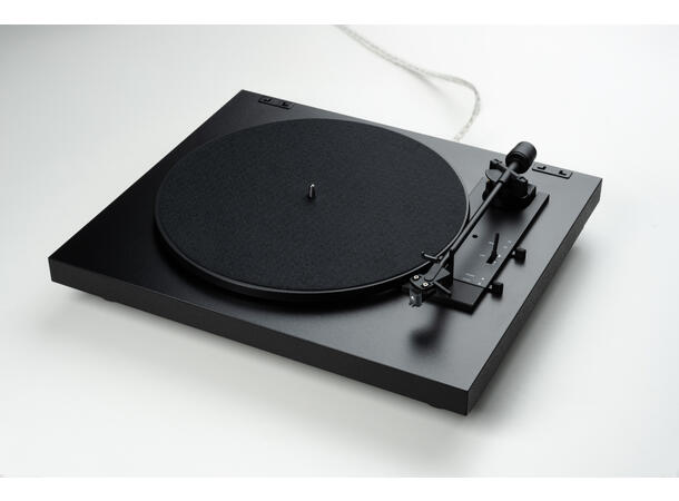 Pro-Ject A1.2 - sort Helautomatisk platespiller- MM E pickup