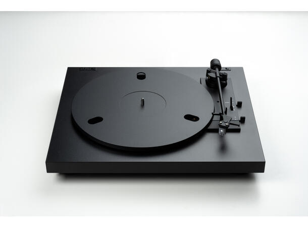 Pro-Ject A1.2 - sort Helautomatisk platespiller- MM E pickup