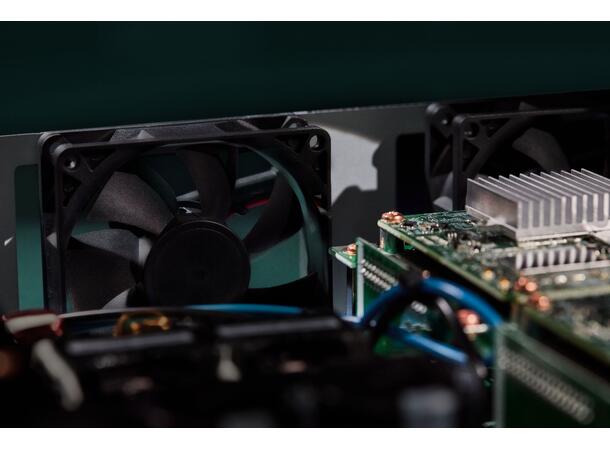 Marantz Model M4 Trådløs distribusjonsforsterker 