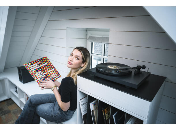 Pro-Ject Colourful Audio System E - gul Alt-i-ett komplett stereoanlegg