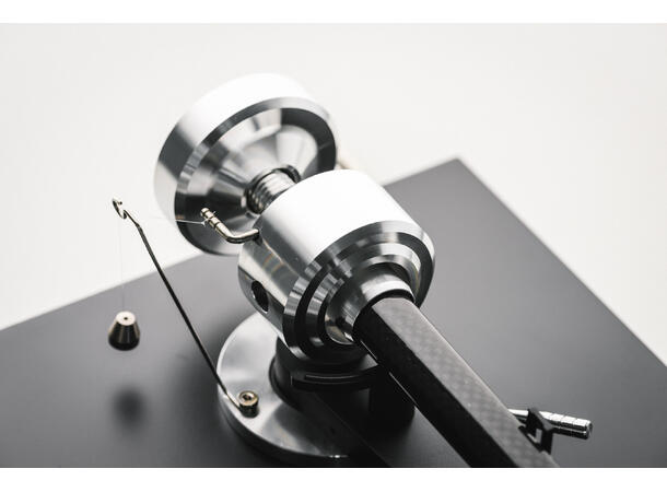 Pro-Ject Debut Reference 10 - sort Premium platespiller med 10" arm 