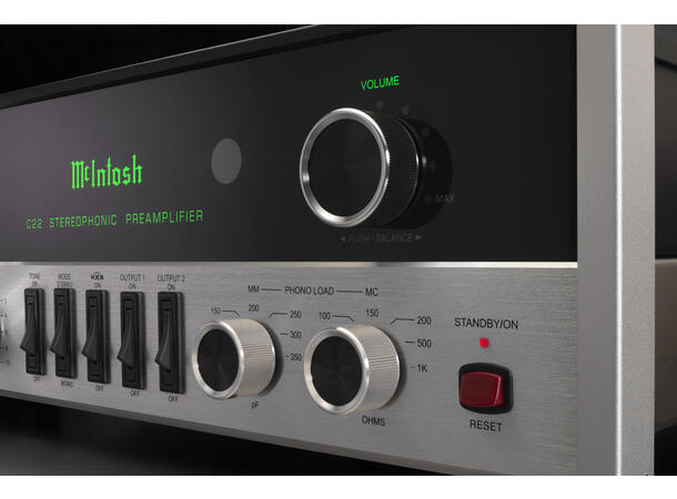 McIntosh C22 forforsterker