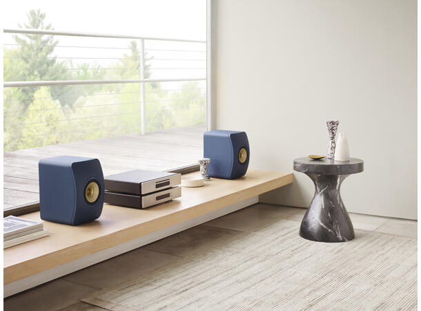 KEF LS50 Meta - Kongeblå Stativhøyttaler 