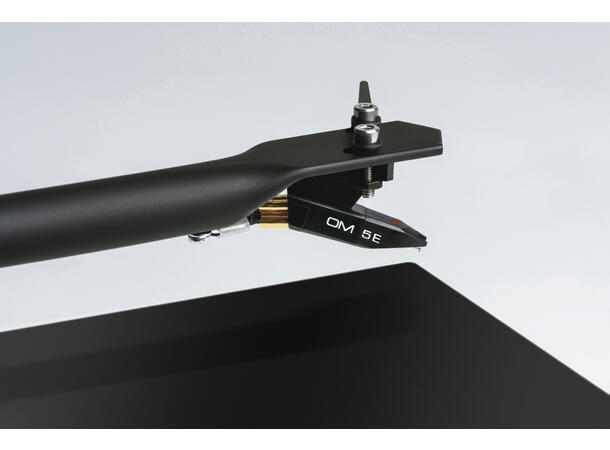 Pro-Ject T1 BT (OM5e) - hvit Platespiller med Riaa og Bluetooth