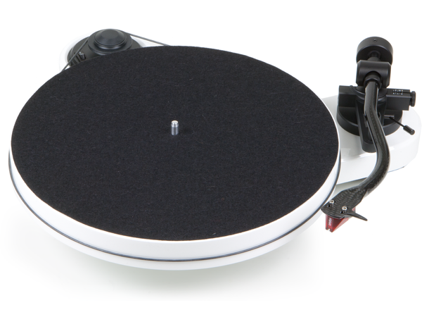 Pro-Ject RPM 1 Carbon - hvit Platespiller med 2M Red pickup 