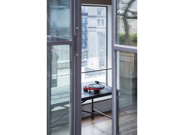 Pro-Ject RPM 3 Carbon Platespiller med 2M Silver pickup 