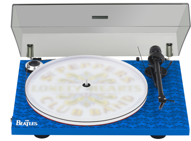 Pro-Ject Essential lll -  Sgt. Pepper Art collection platespiller med OM10