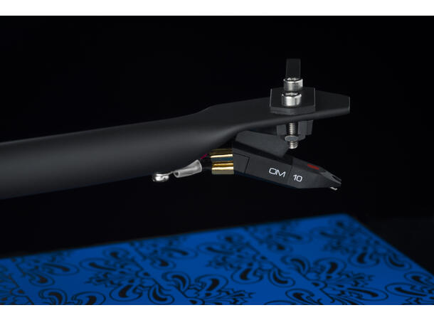 Pro-Ject Essential lll -  Sgt. Pepper Art collection platespiller med OM10