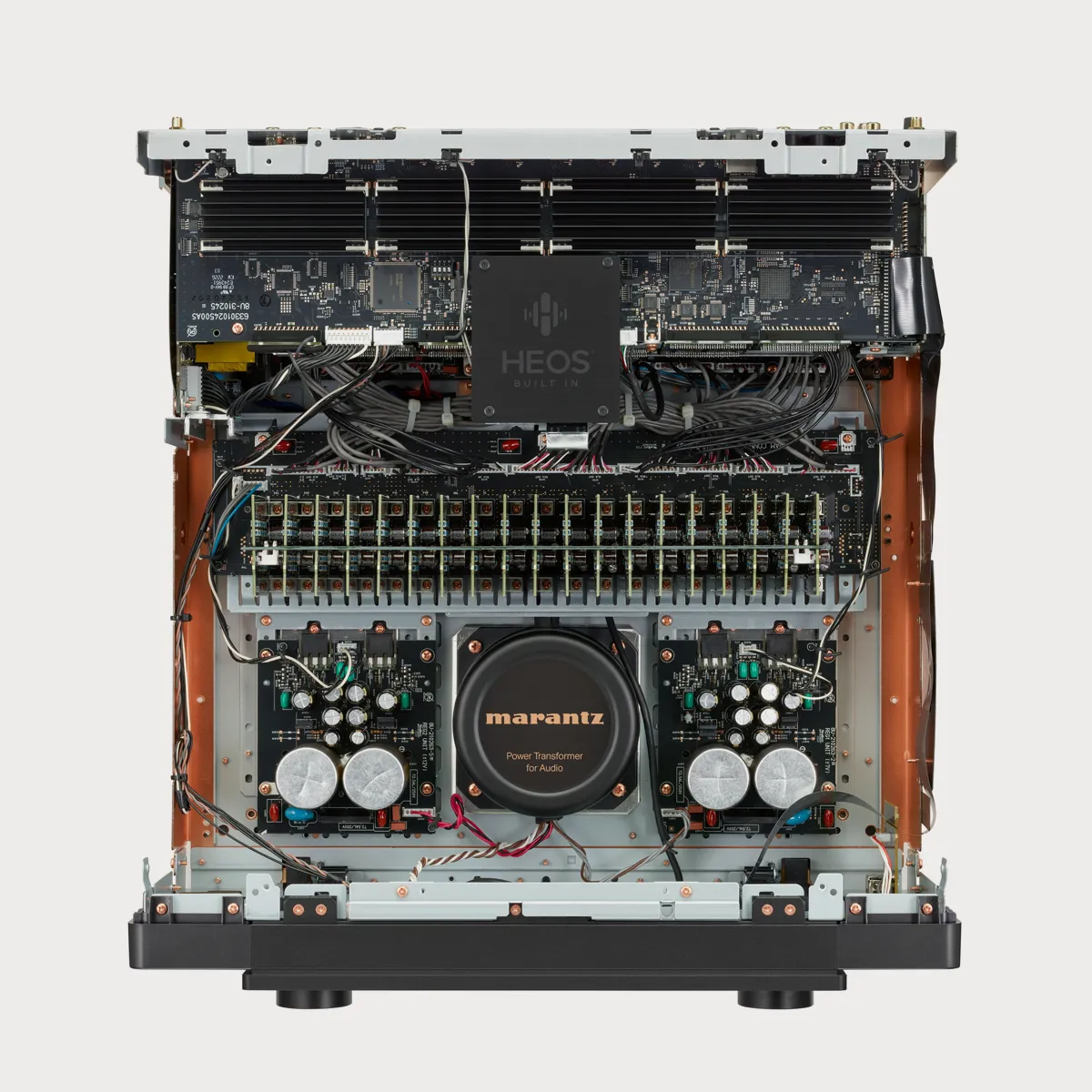 Marantz AV 10 intern konstruksjon