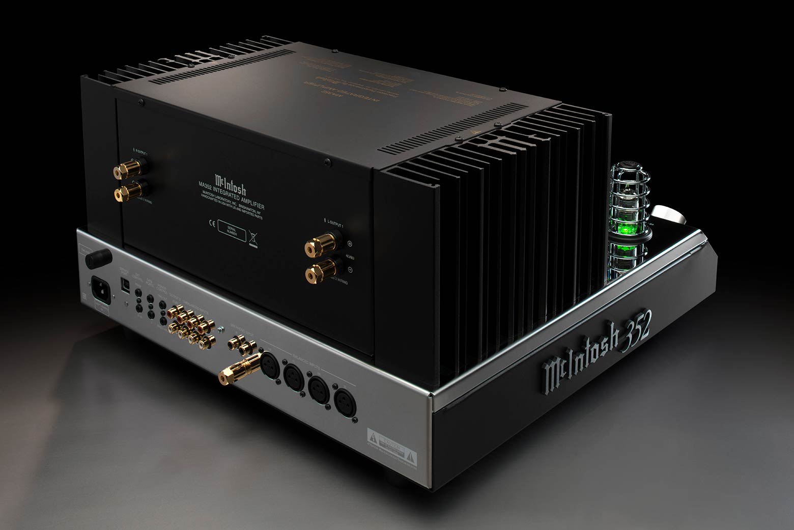 McIntosh MA352 – bakpanel