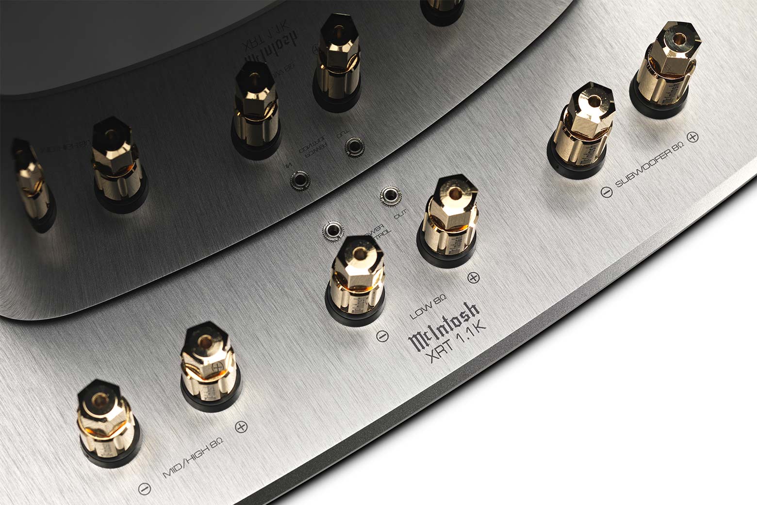 McIntosh XRT1.1K terminaler nærbilde