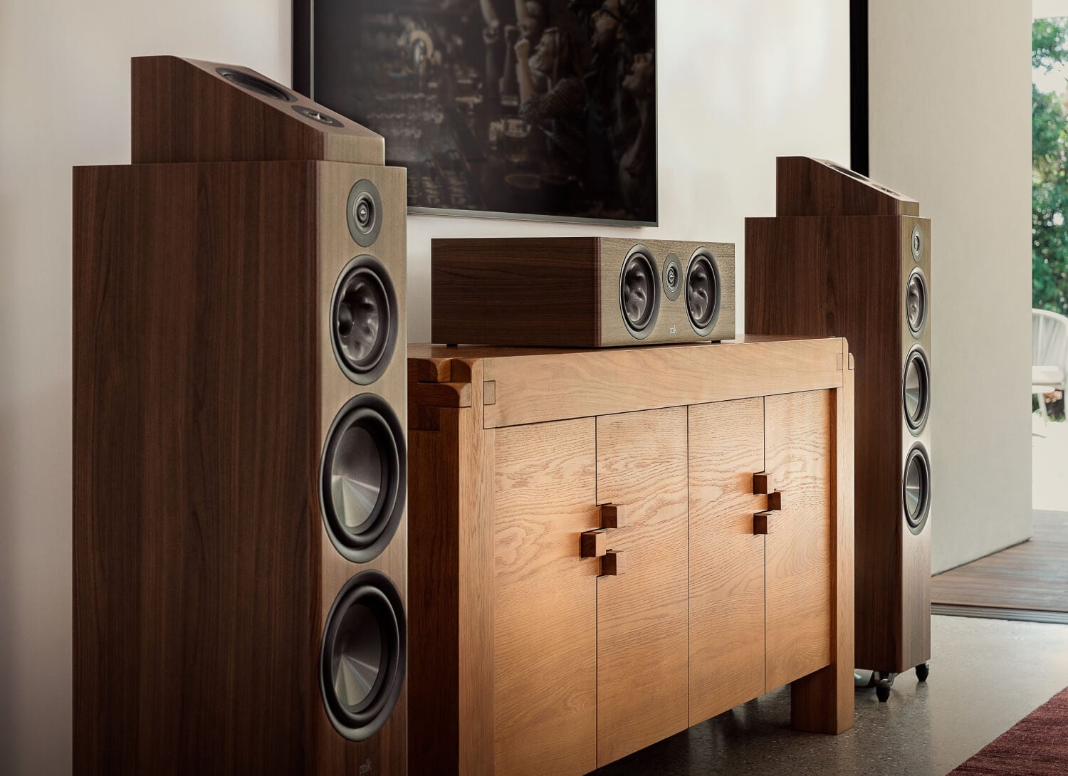 Polks illustrasjon av Reserve-serien med Dolby Atmos